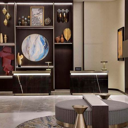 Embassy Suites By Hilton Dubai Business Bay Beltér fotó