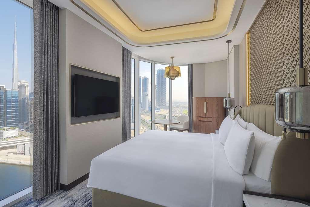 Embassy Suites By Hilton Dubai Business Bay Szoba fotó