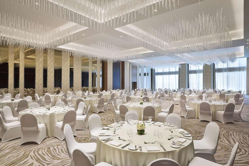 Embassy Suites By Hilton Dubai Business Bay Létesítmények fotó