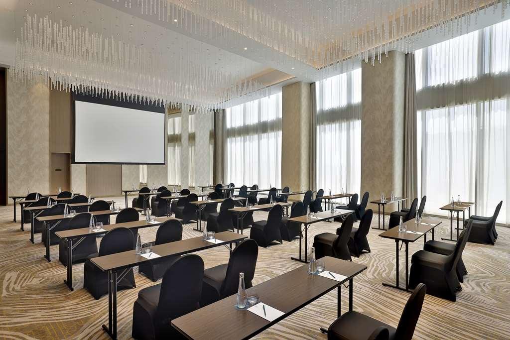 Embassy Suites By Hilton Dubai Business Bay Létesítmények fotó
